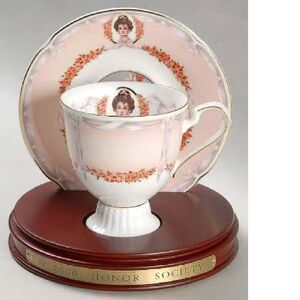 Avon Commemorative Honor Society Award Tea Cup Set 2000 Pristine Condition
